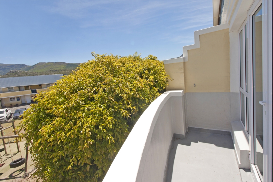 2 Bedroom Property for Sale in Sunnydale Western Cape